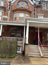 Building Photo - 4232 Chestnut St