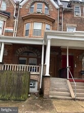 Building Photo - 4232 Chestnut St