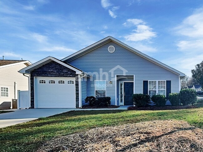 Building Photo - 101 Tudor Downs Rd