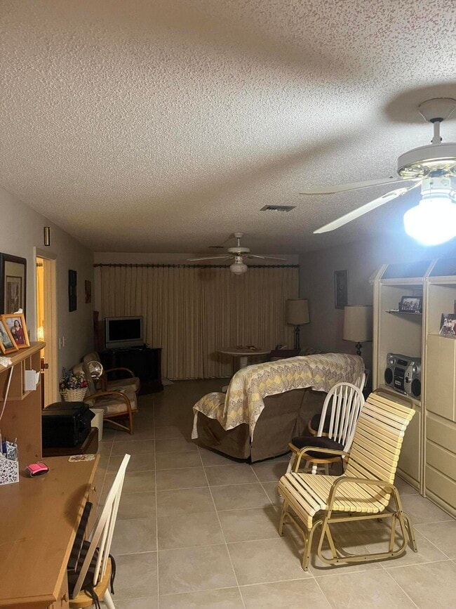 Building Photo - 1030 Pheasant Run Dr