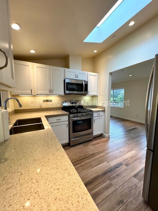 Foto del edificio - 1291 Josselyn Canyon Rd