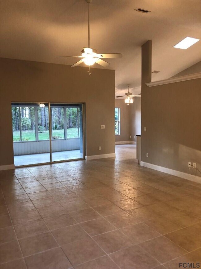 Building Photo - 87 Ryberry Dr