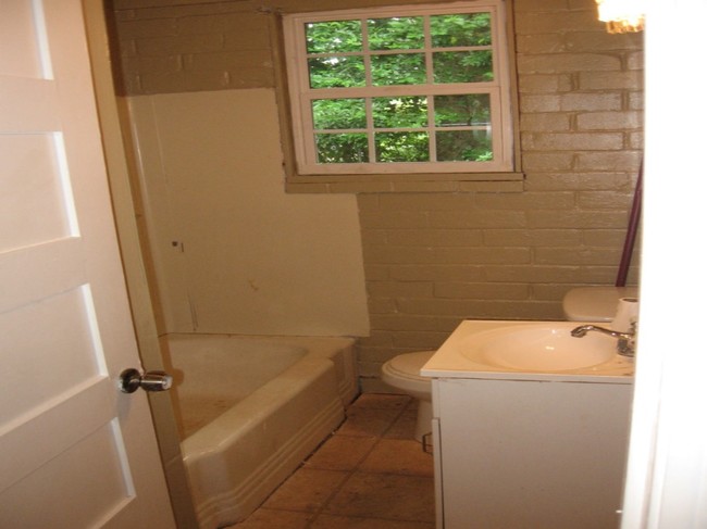 Foto del edificio - 3561-3569 Thorpe St