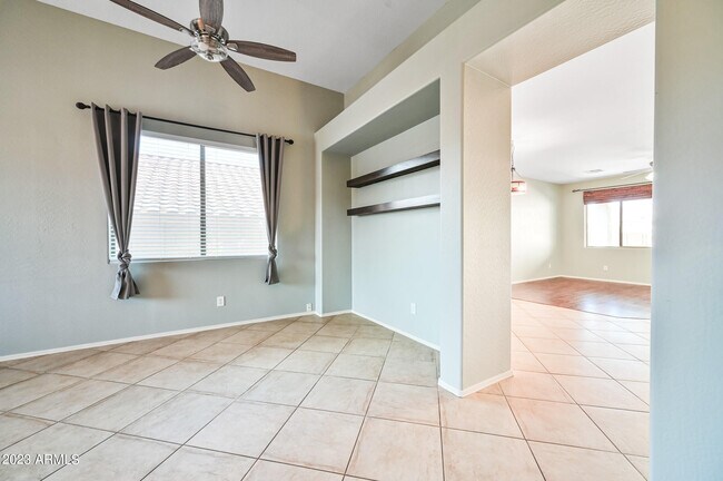 Foto del edificio - 3732 W Ghost Flower Ct
