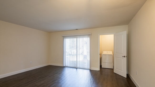 Building Photo - Millspring Commons Apartments and Townhomes