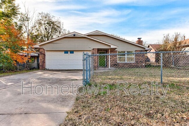 Building Photo - 605 W Clarke St