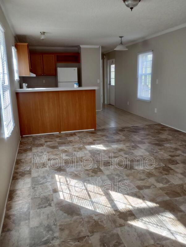 Building Photo - 132 Maple View Dr