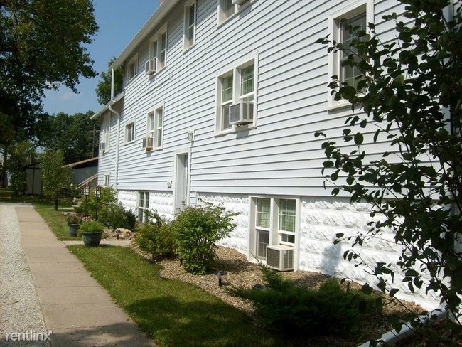 Foto del edificio - 404 S Mather Ave