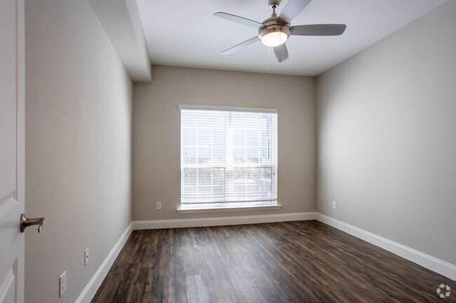 2 BR, 2 BA - 865 SF - Green Tree Place