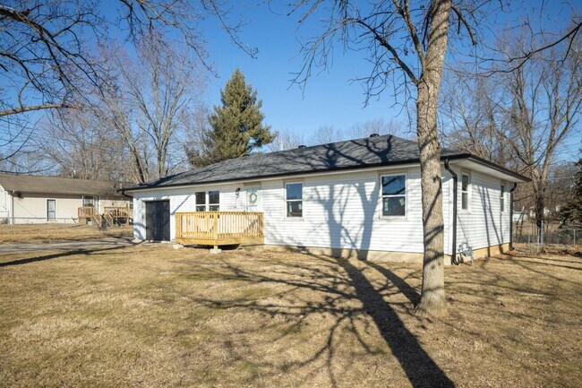 Foto del edificio - 122 Willa Ln