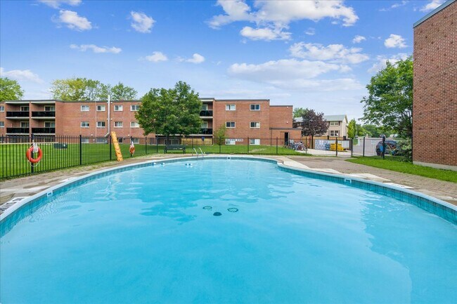 Photo du bâtiment - Blackacres Apartments