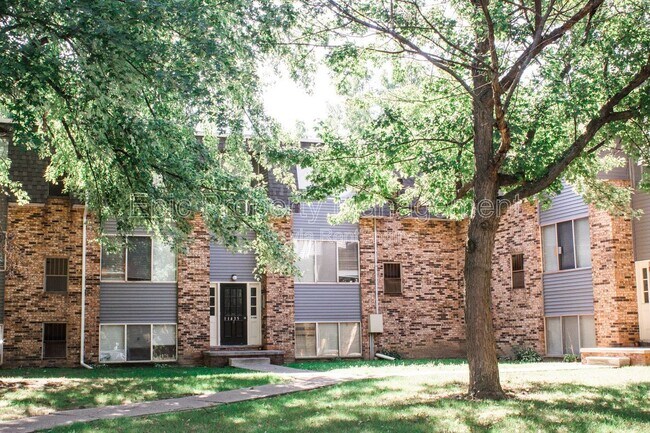 Foto del edificio - 11415 Goddard Rd
