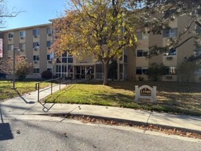 Building Photo - 13500 E Cornell Ave