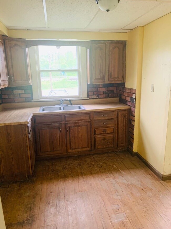 Building Photo - 3 br, 1 bath House - 257 McClure Ave.