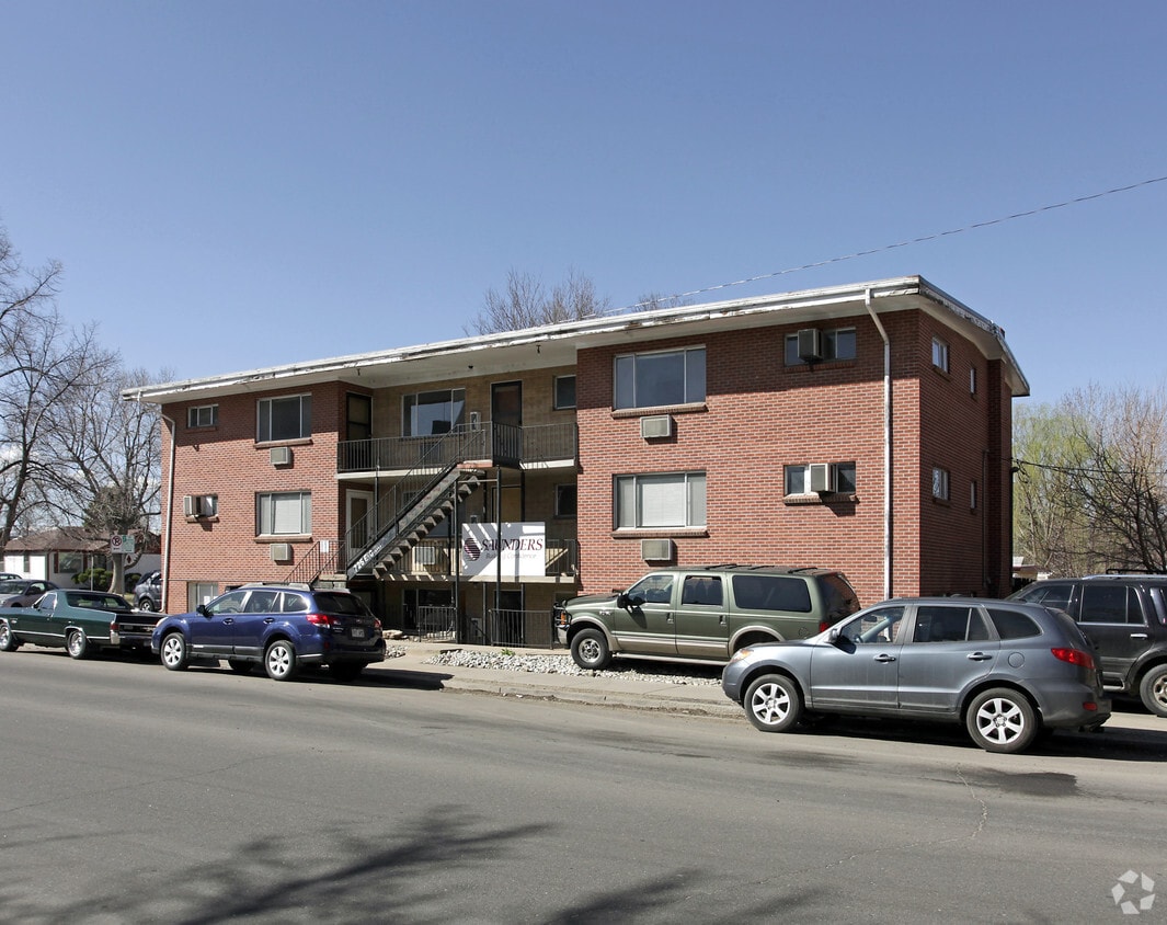 Building Photo - 725 E Girard Ave