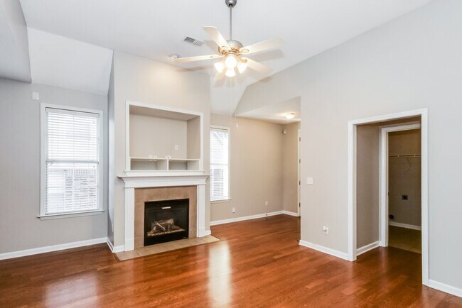 Building Photo - 12321 Longleaf Oak Trail