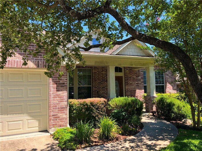 Foto principal - 9821 Savannah Ridge Dr