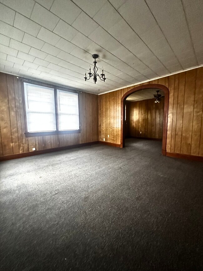 Foto del edificio - 505 E Coleman Ave