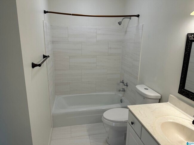 Building Photo - 2108 Montreat Ln