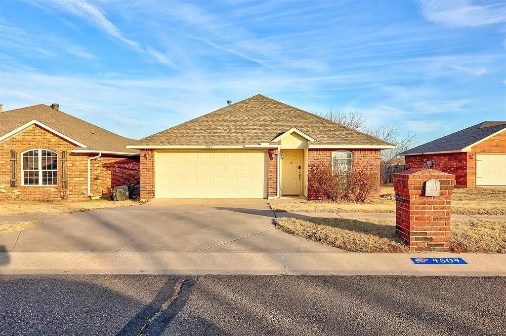 Foto principal - 4504 Applegate Dr