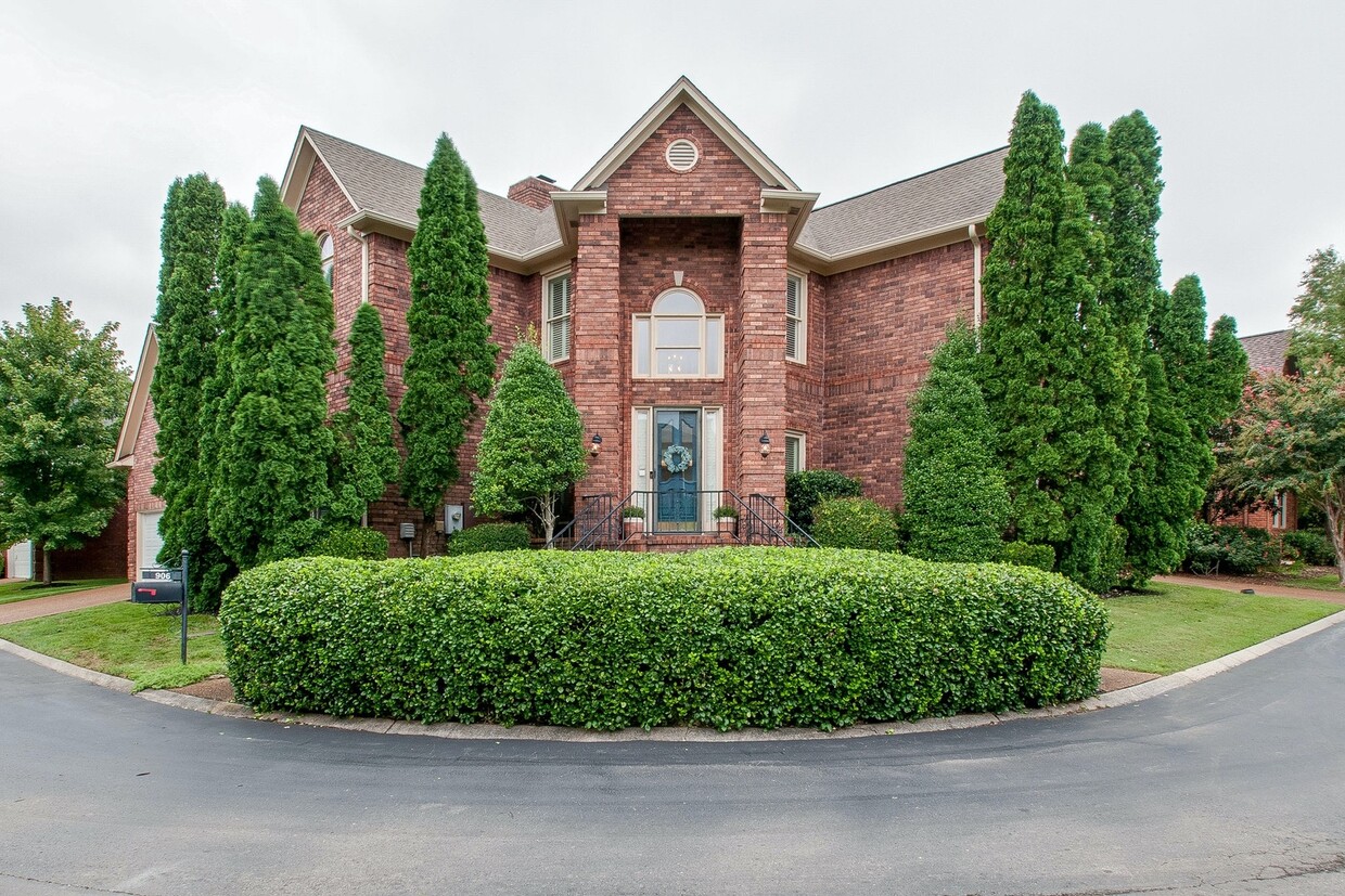 906 Huntington Cir, Nashville, TN 37215 House Rental in Nashville, TN