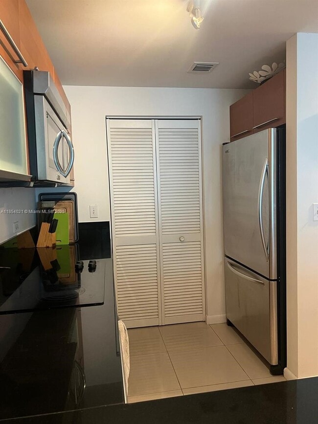 Foto del edificio - 244 Biscayne Blvd