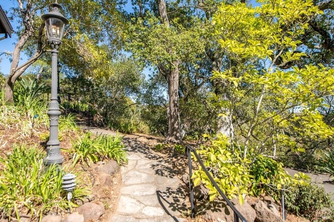 Foto del edificio - 20 Vista Dr