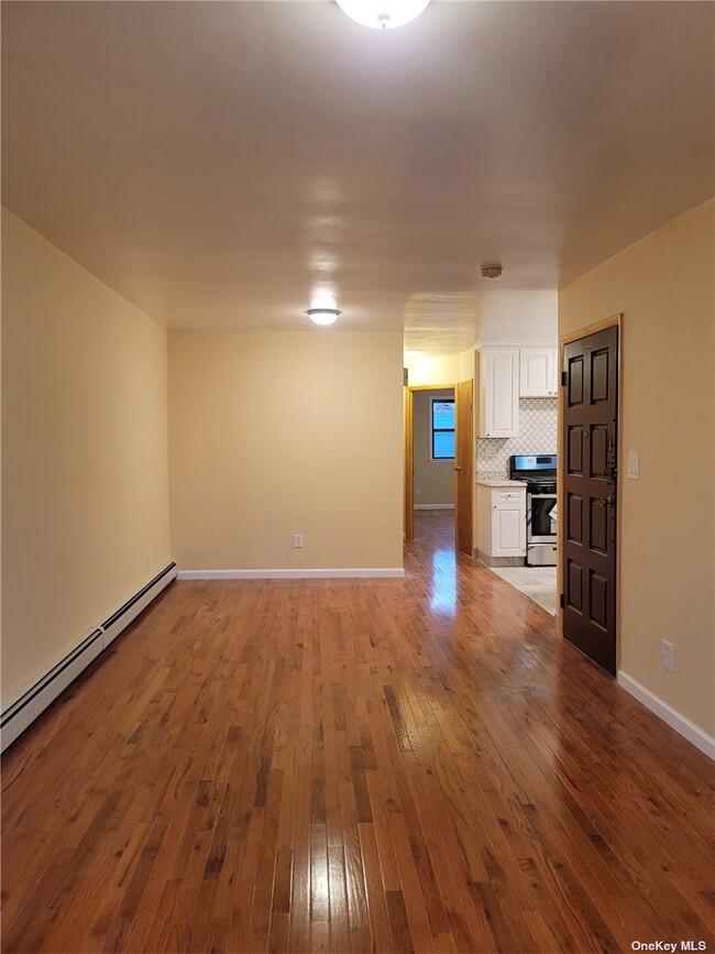 Foto del edificio - 103-08 37th Ave