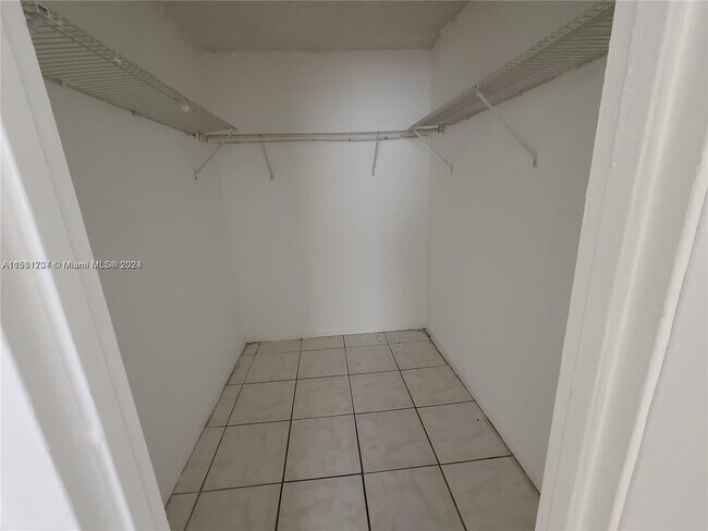 Foto del edificio - 1750 NW 55th Ave