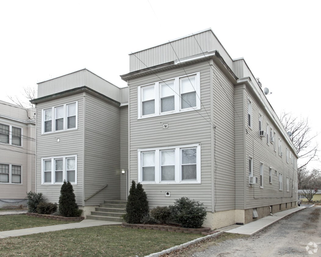 Building Photo - 228 E 1st Ave
