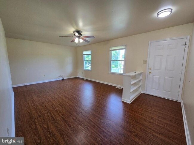 Building Photo - 11242 Craig Ln