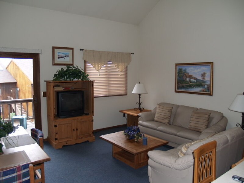 Living room - 8 Sunrise Dr