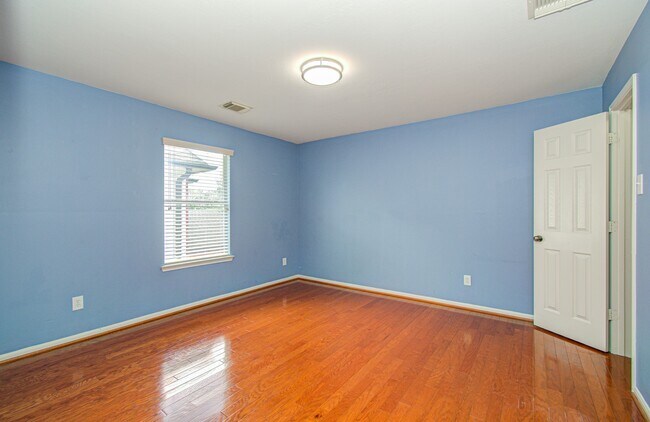 Building Photo - 6307 S Wintersage Ln