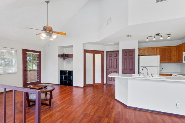 Foto del edificio - 8106 Waterview Way