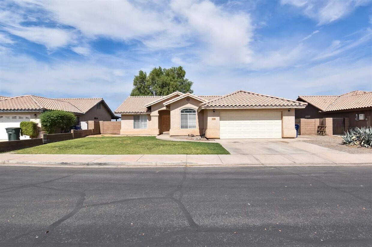 2934 S 48th Dr, Yuma, AZ 85364 House Rental in Yuma, AZ