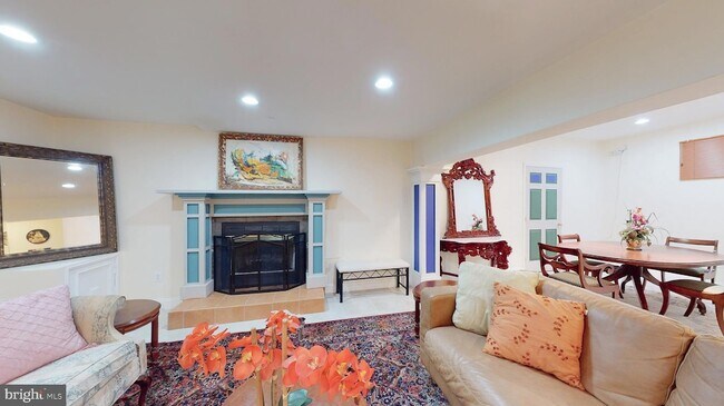 Foto del edificio - 9710 Middleton Ridge Rd