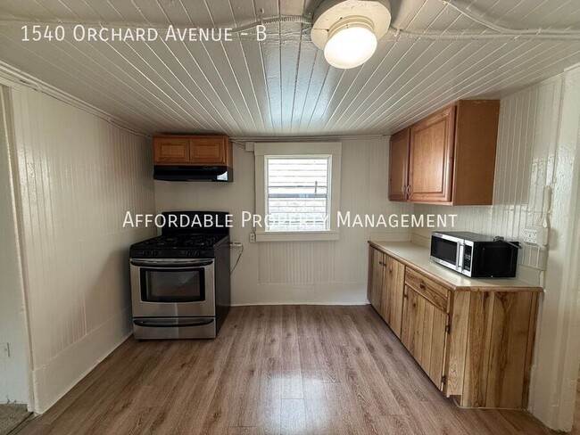 Building Photo - 1540 Orchard Ave