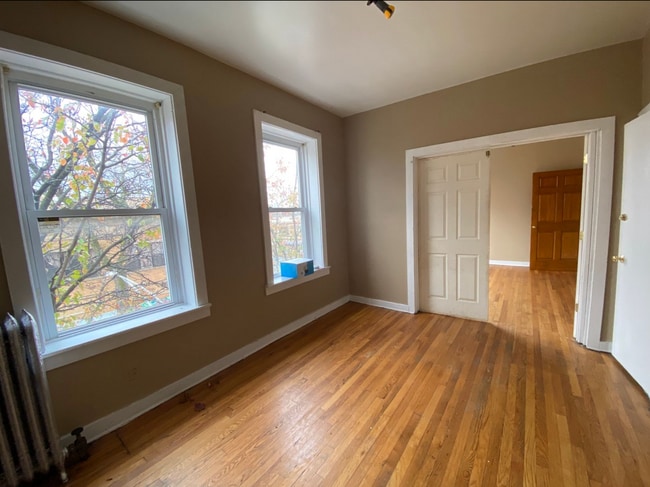 Bedroom - 4800 N Lawndale Ave