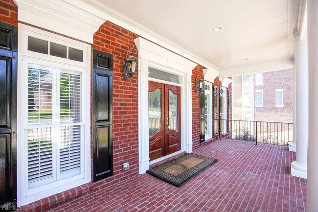 Building Photo - 1660 Briergate Dr