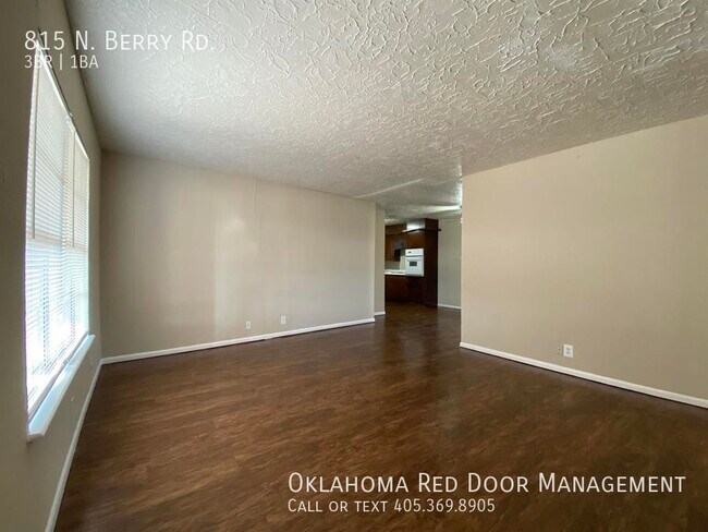 Building Photo - 815 N Berry Rd