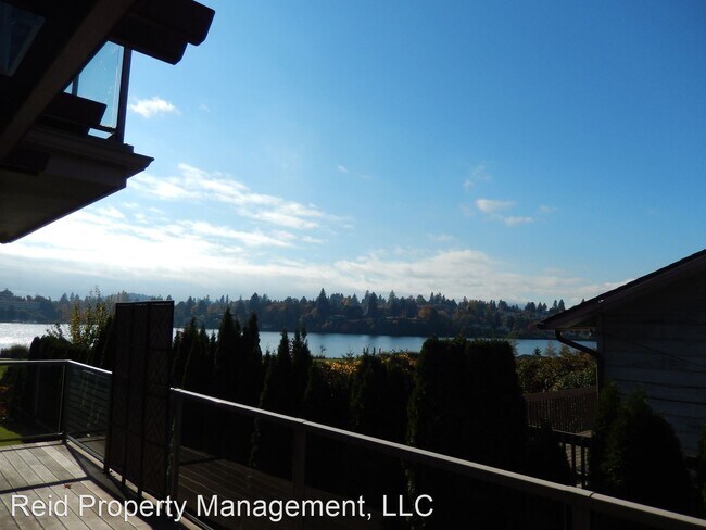 Foto del edificio - 2 br, 2.5 bath House - 213 Apple St