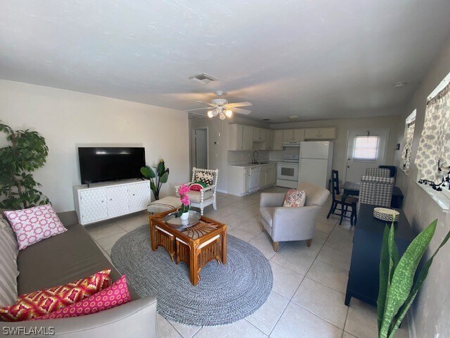 Foto del edificio - 4436-4438 Mariner Rd