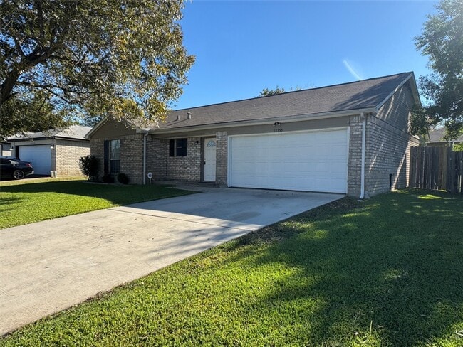 Foto del edificio - 13355 Lake Breeze Ln