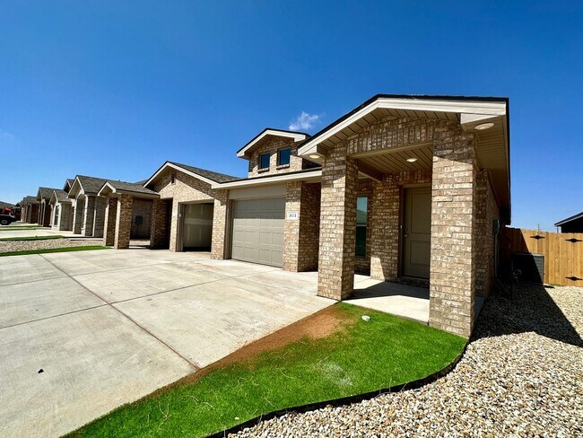 Foto del edificio - Indulge in Luxury: Upscale 3-Bedroom Duplex for Rent in Coveted Harvest Neighborhood