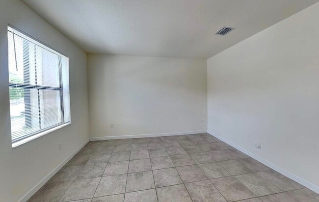 Building Photo - 22541 Hickory Hill Square