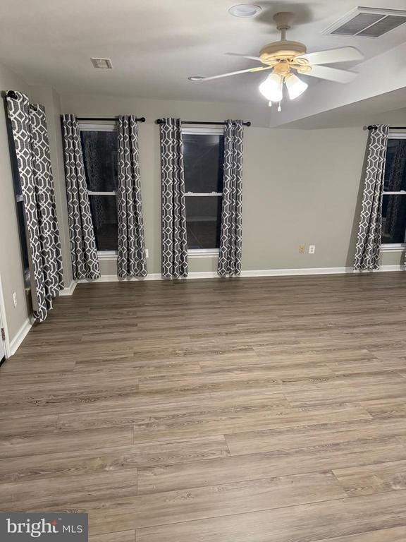 Foto del edificio - 5809 Gwynndale Pl