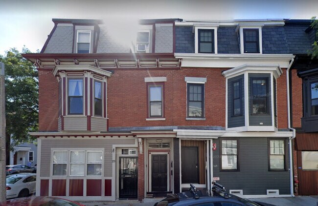 Building Photo - 159 I St