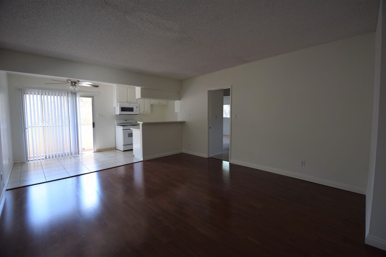Foto principal - 5652 Colfax Ave