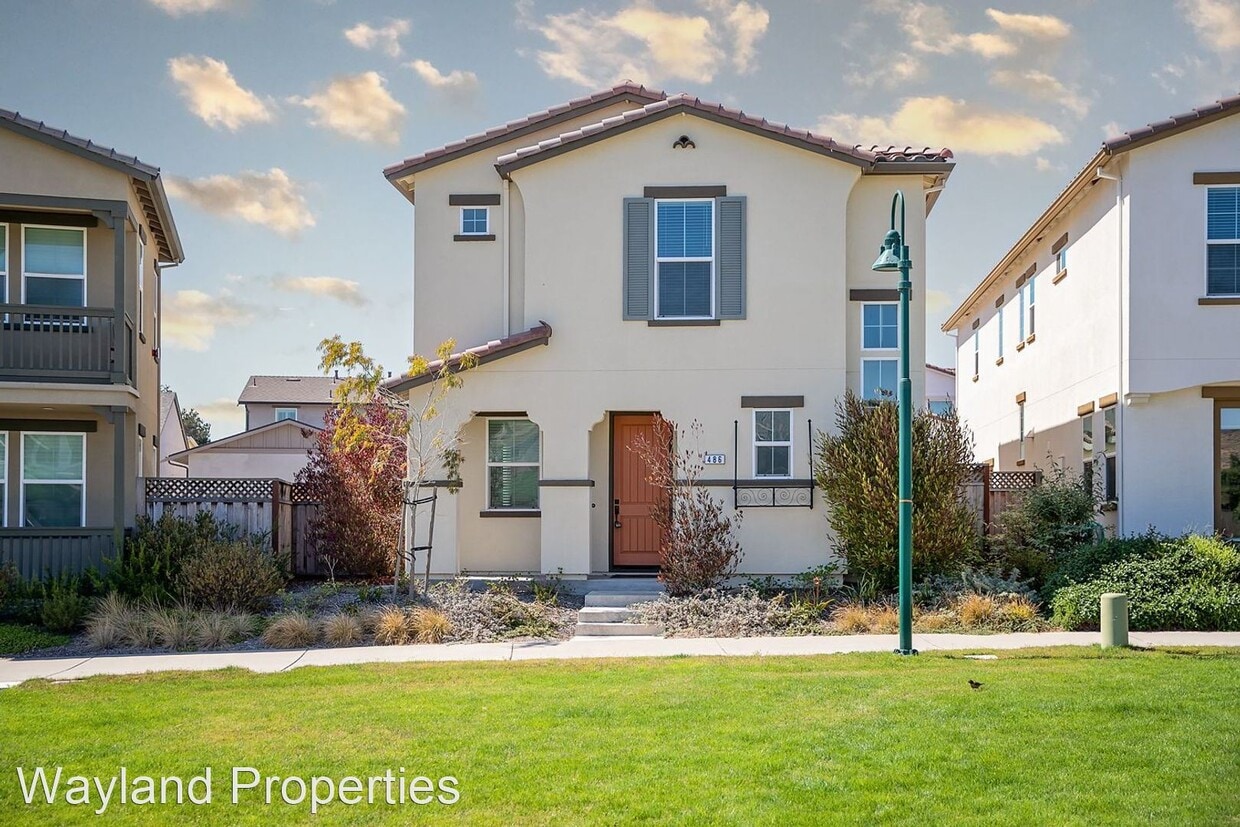 Primary Photo - 3 br, 2.5 bath House - 486 Palisade Drive