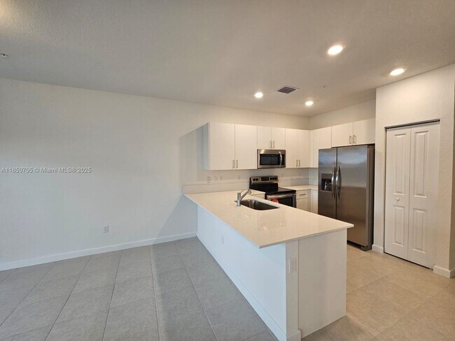 Foto del edificio - 257 SW 159th Way